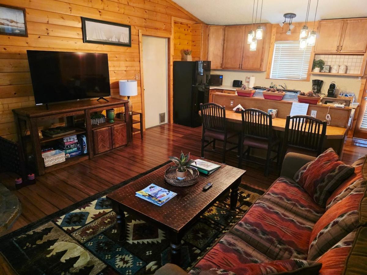 Bear Escapes II Affordable Luxury Cabin Sugarloaf Exterior foto